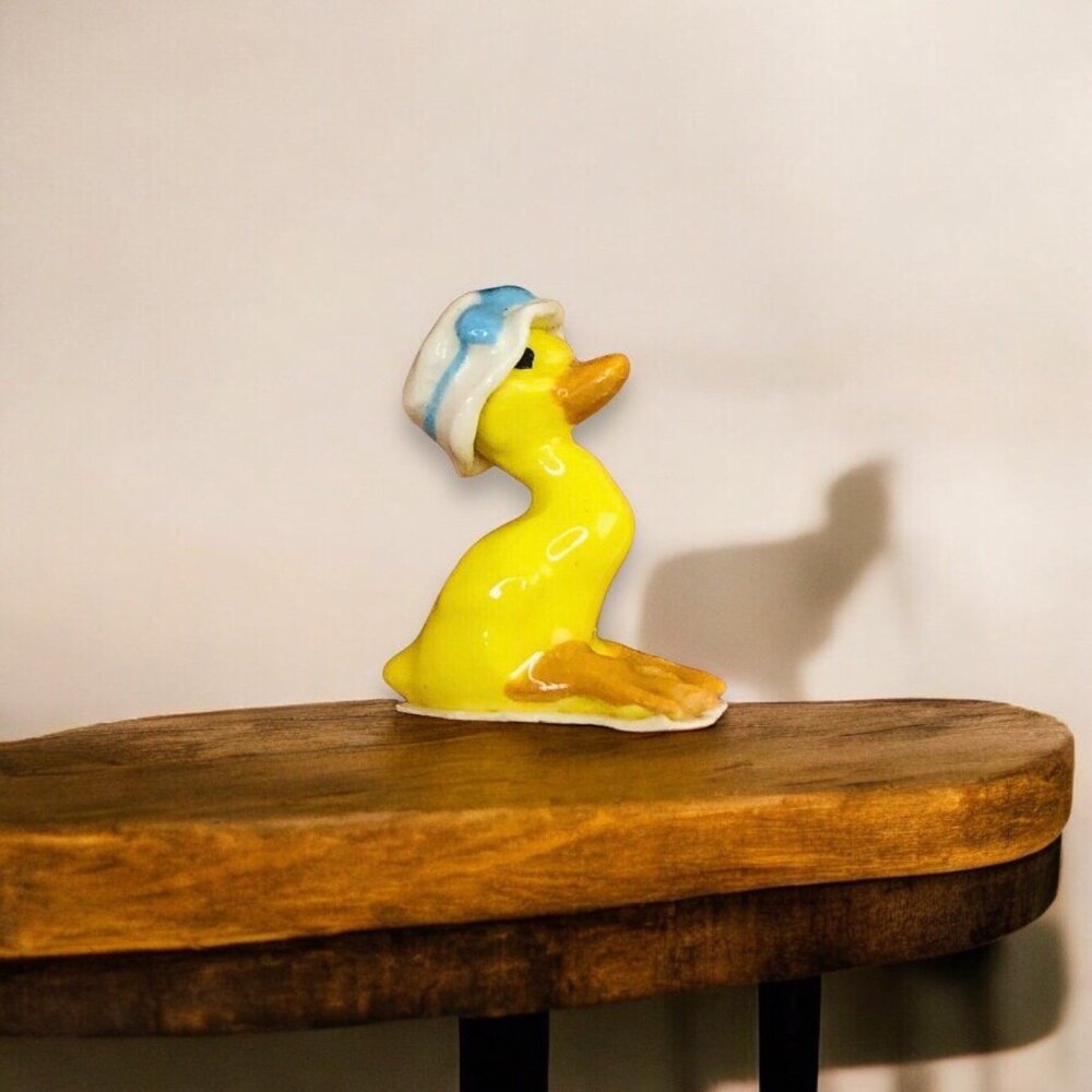Retired Vtg Hagen Renaker Sister Baby Goose In Bonnet Miniature Duck Figurine